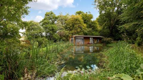 Riverside Lodge, Short Stay Homes, in the New Forest Exterior