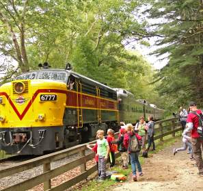Children waiting to board the Cuyahoga Valley Scenic Railroad
