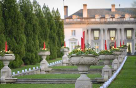 Nemours Estate - Holiday