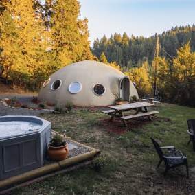 The Eugene Dome with hot tub and fire pit