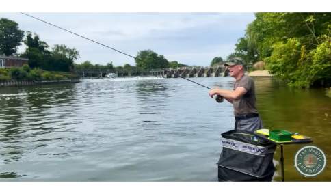 The Magic of Fishing - River Thames