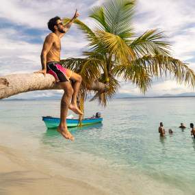 Beautiful caribbean beach at Cayo Zapatilla in Bocas del Toro
