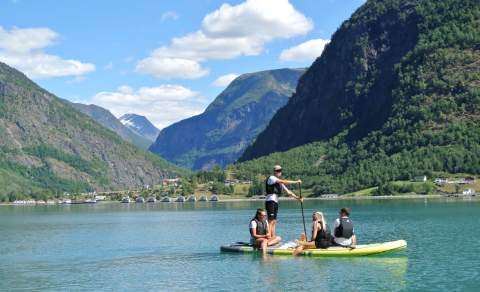 SUP with Adventure Tours Norway