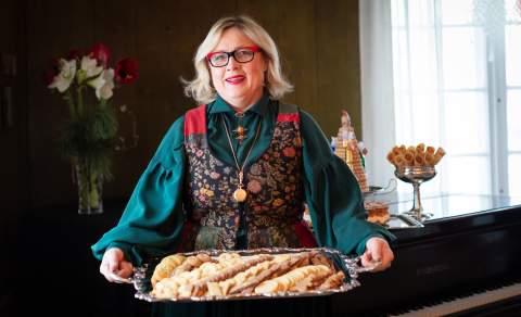 Vertinne med hjemmebakt brød på Simenstad gård i Ringsaker