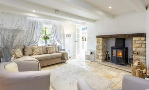 Cottage lounge with fireplace