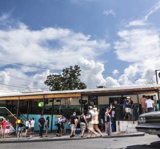 Line of people in front of Franklin Barbecue in austin texas