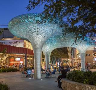 Al fresco dining at Domain