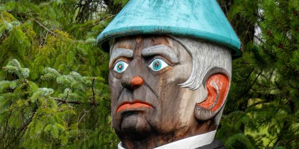 Totems_2022_09461 Seward Shame Pole