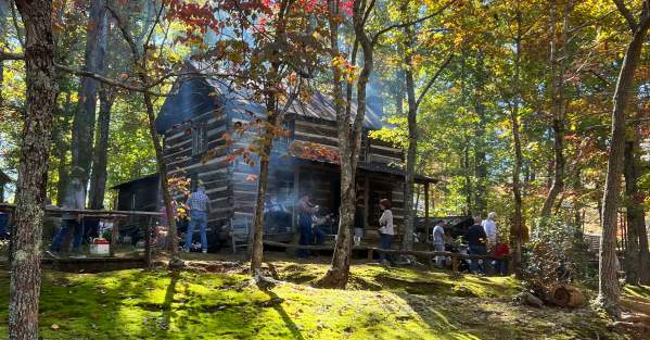 Hart Square - Festival, Cabins, Fall, Leaves