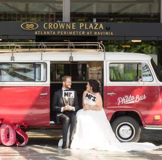 Crowne Plaza Ravinia Wedding Photo Bus