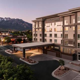 courtyard Orem