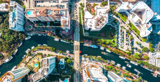 Las Olas