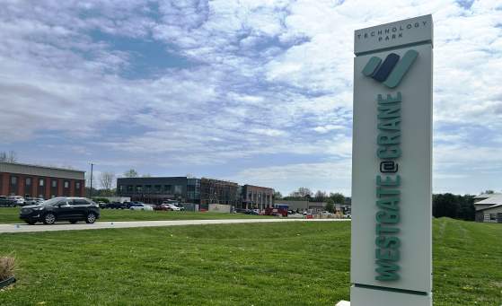 WestGate@Crane Vertical Sign