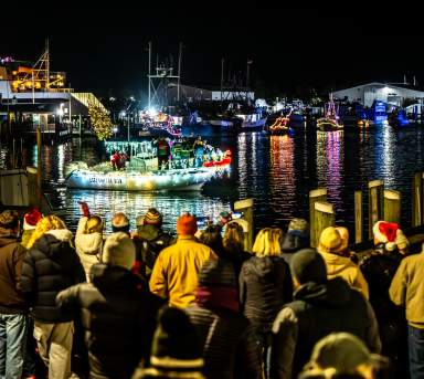 13 Ways to Catch the Christmas on Cape Cod Spirit