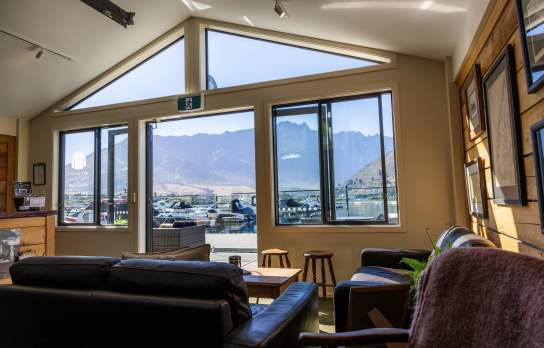 Wet Jacket Wines Tasting Room at the Queenstown Marina