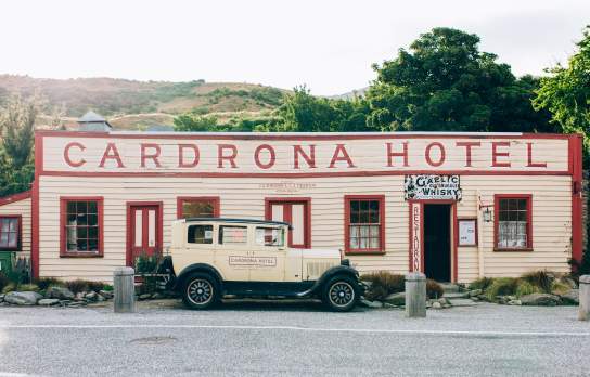 Après Ski at Cardrona Hotel in the Cardrona Valley