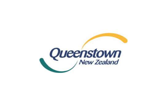 Destination Queenstown logo 2001