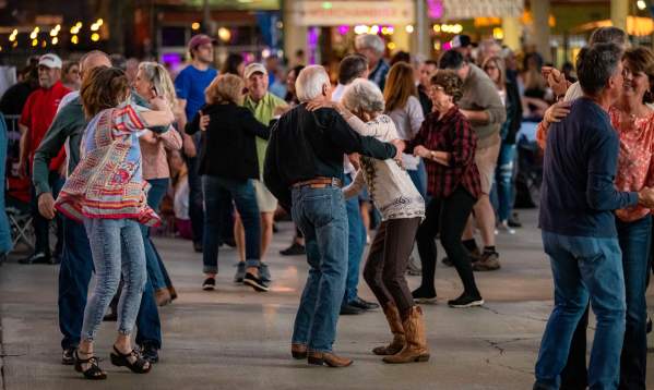 Downtown Alive! Dance Crowd