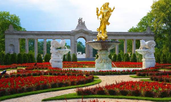 Nemours