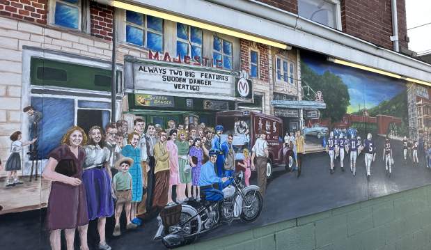 Shamokin Irish Isle Mural