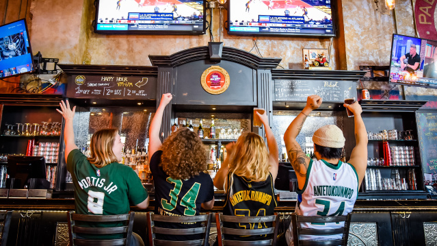Sports Bar image at Brewhouse Inn & Suites