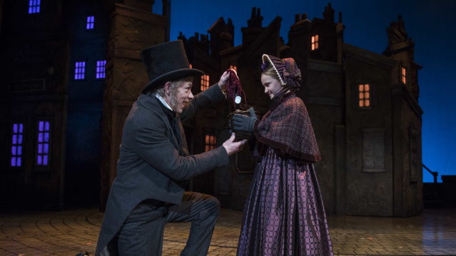 Milwaukee Rep - A Christmas Carol