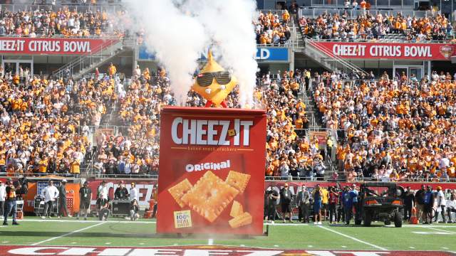 Cheez-it Bowl Photos (Teams, Players, Mascot)