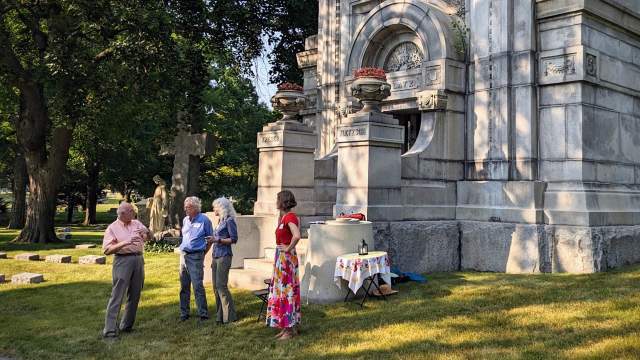 Forest Home Cemetery Tour