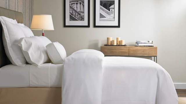 Mariott Bed Interior