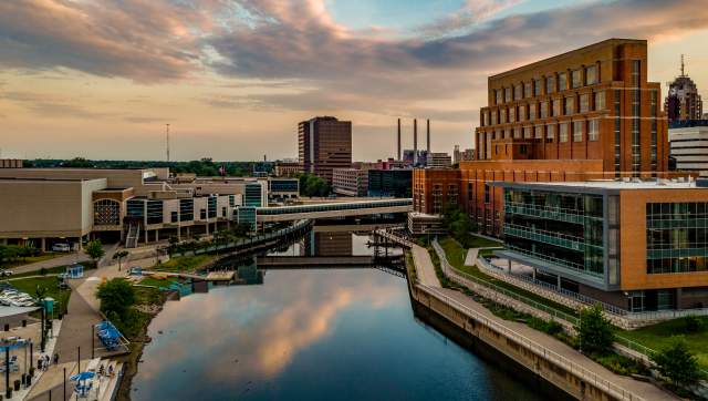 Drone shoot of the Grand River in downtown Lansing