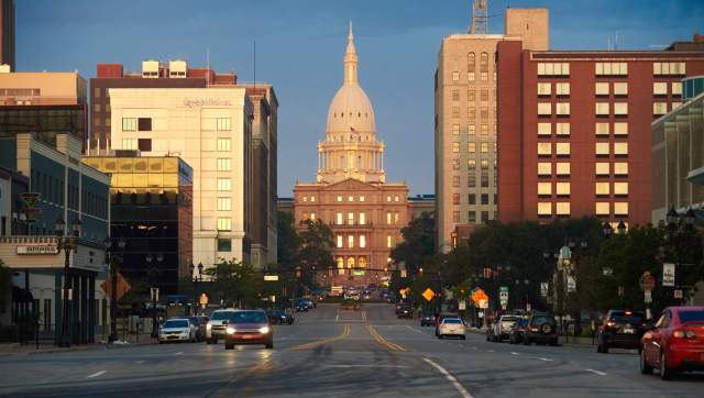 State Capitol Building & Downtown Lansing