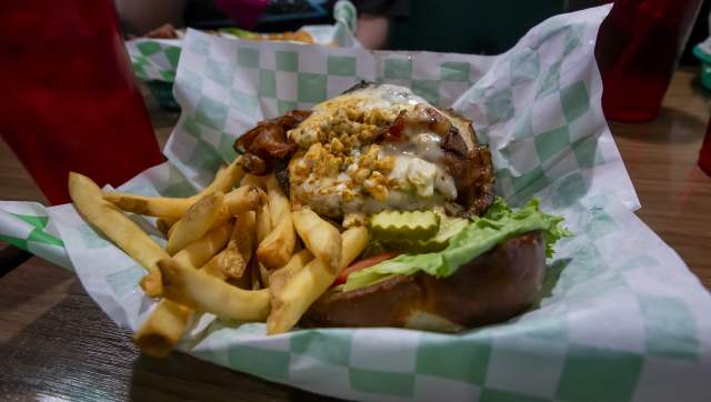 A Crunchy's burger