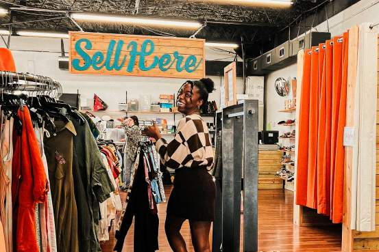 Vintage aesthetic clothing stores best sale