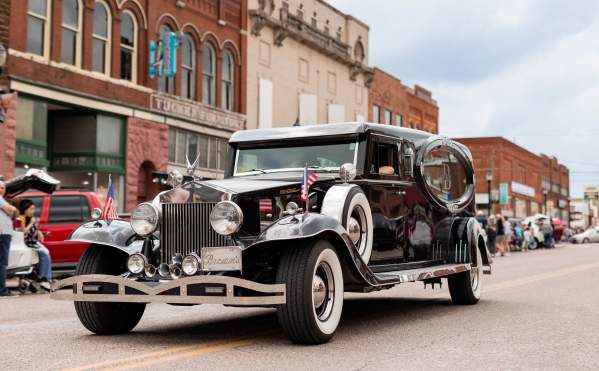 Old car in Doc Holliday Parade 2024