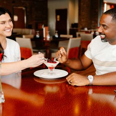 couple eating at a restaurant