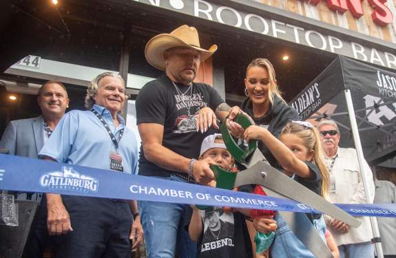 Jason Aldean Ribbon Cutting chamber