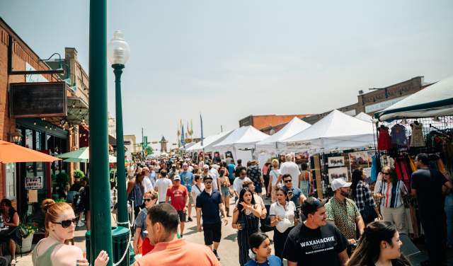 A view of visitors of Main Street Fest
