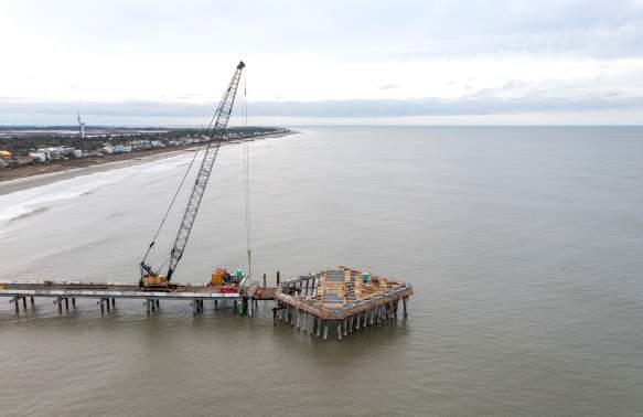 construction crane on ocean pier