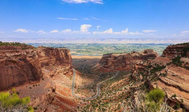 Hiking in Colorado National Monument