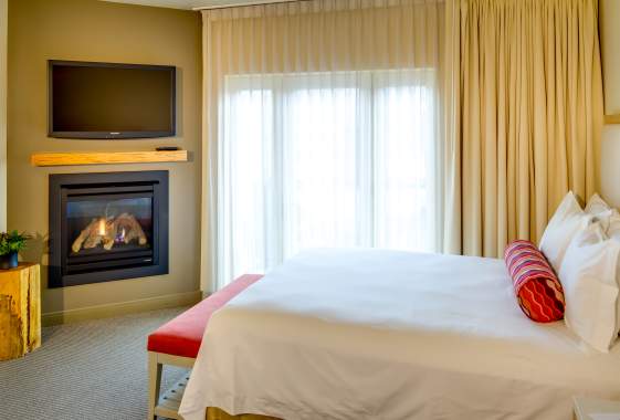Inn at the 5th Hotel Room