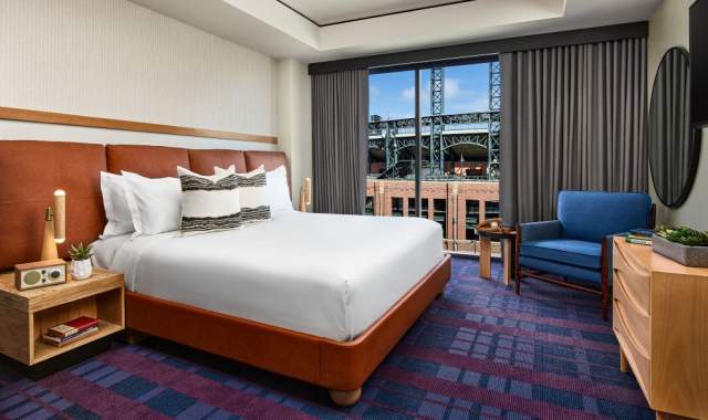 Lord Huron (Fiddler's Green) 4