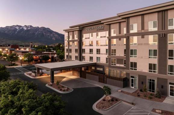 courtyard Orem