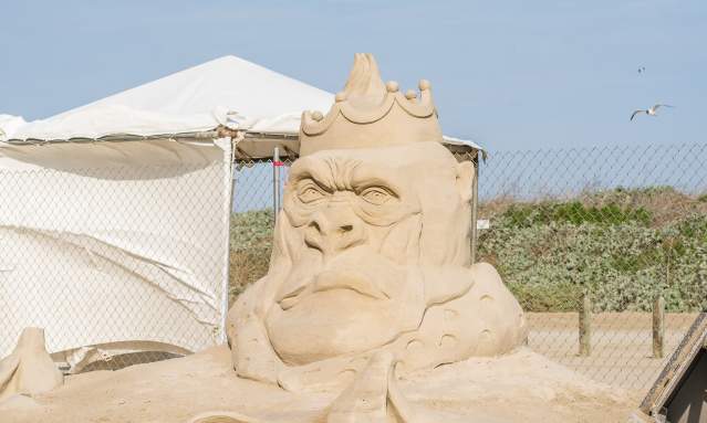 Sand sculpture of a monkey king looking haughty