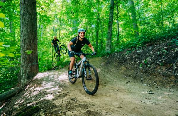 Couple biking on the DTE Energy Foundation Trail