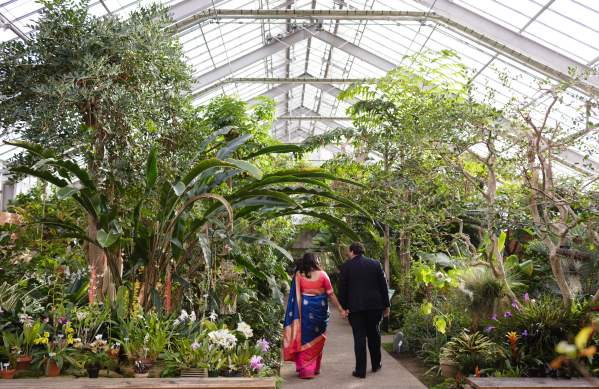 Couple at conservatory at Mattheai Botanical Garden