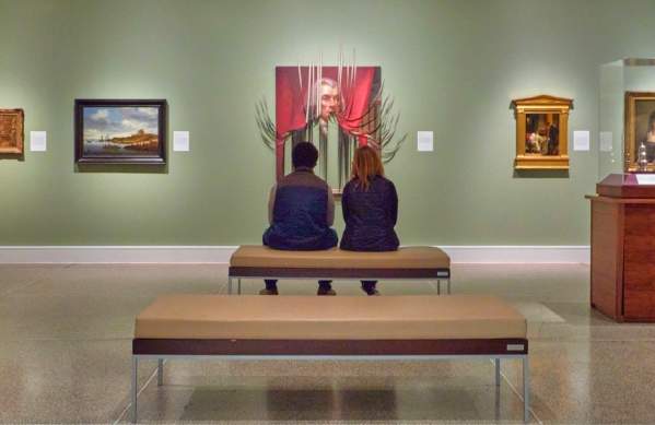 UMMA couple admiring art