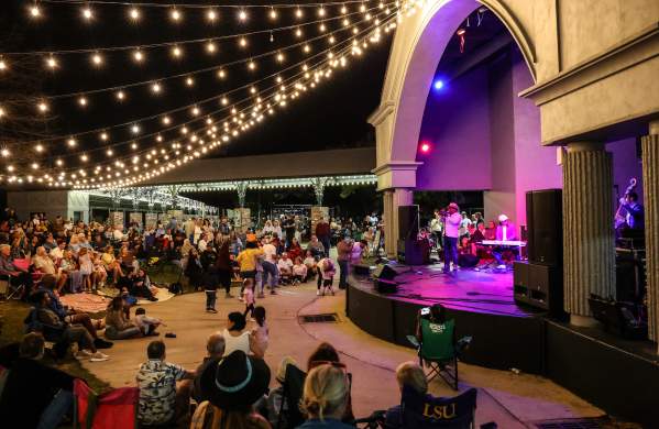 People Dancing at Mandeville Live