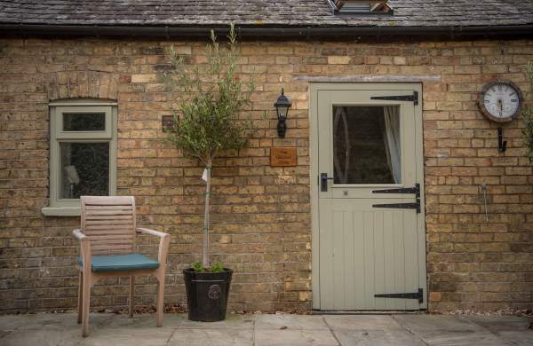 An exterior shot of Bridleway B&B, a converted stable block