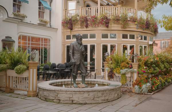 Statue in heritage district