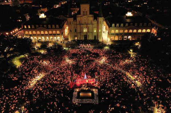 Caroling in Jackson Square
